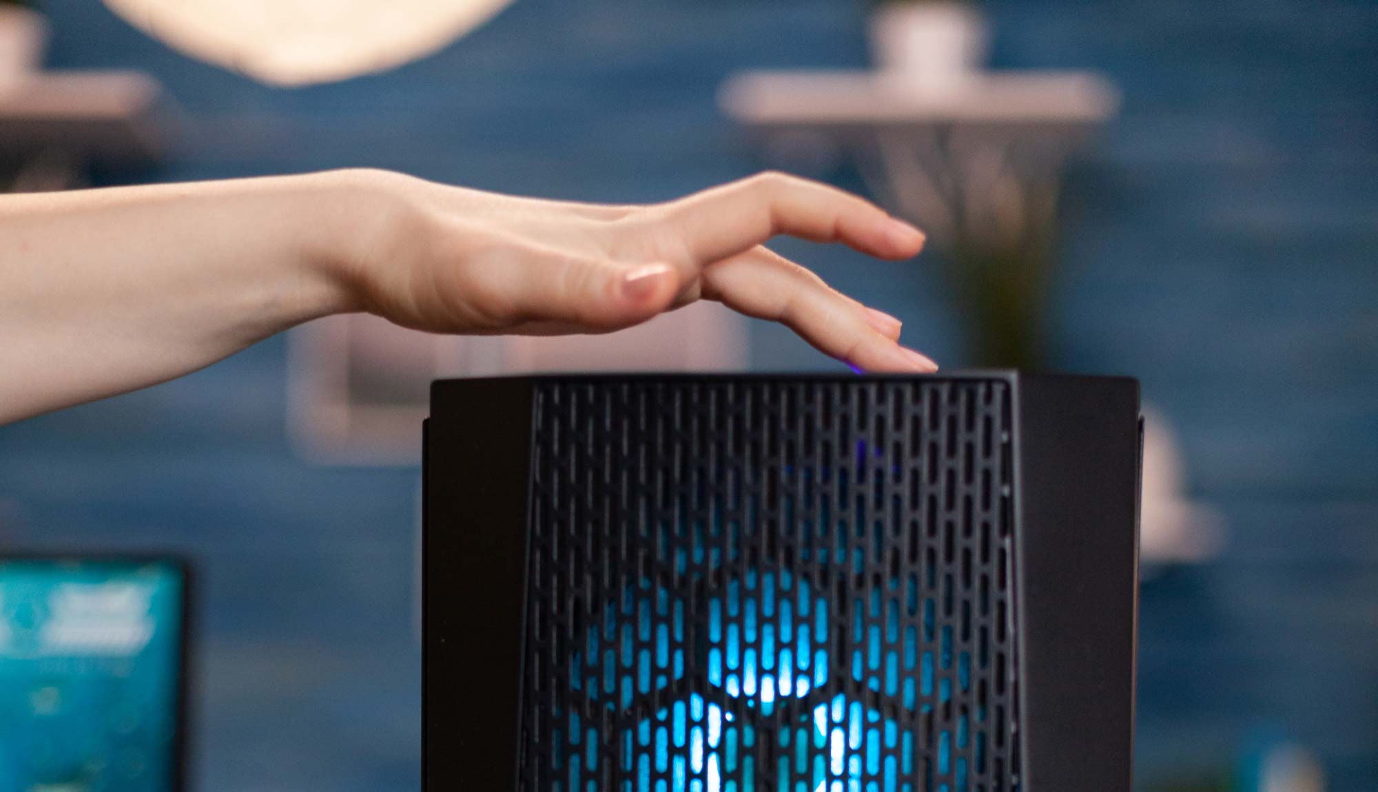 How to Discharge Residual Current in Your PC — and Why It Fixes More Than You'd Expect